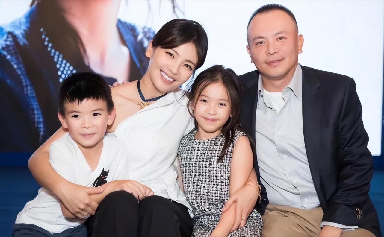 刘涛滚出娱乐圈照片_刘涛素颜零瑕疵肌肤_刘涛健身美照